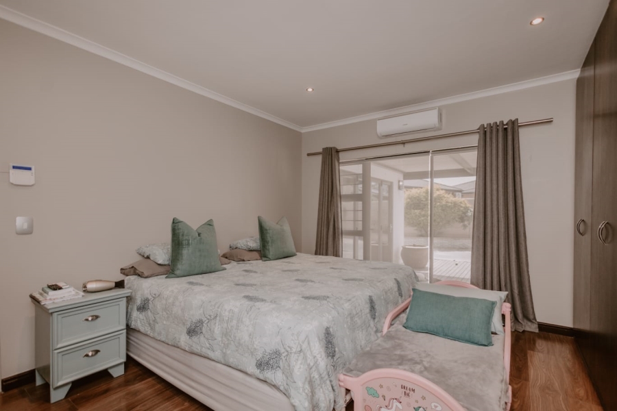 3 Bedroom Property for Sale in Burgundy Estate Western Cape